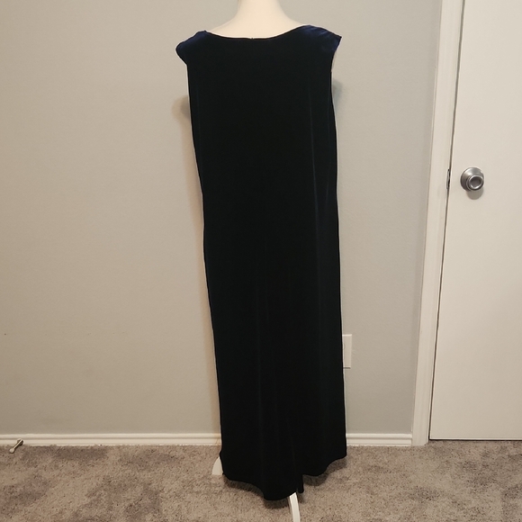 Navy Sleeveless Scoop Neck Sheath Maxi Dress - Picture 5 of 6